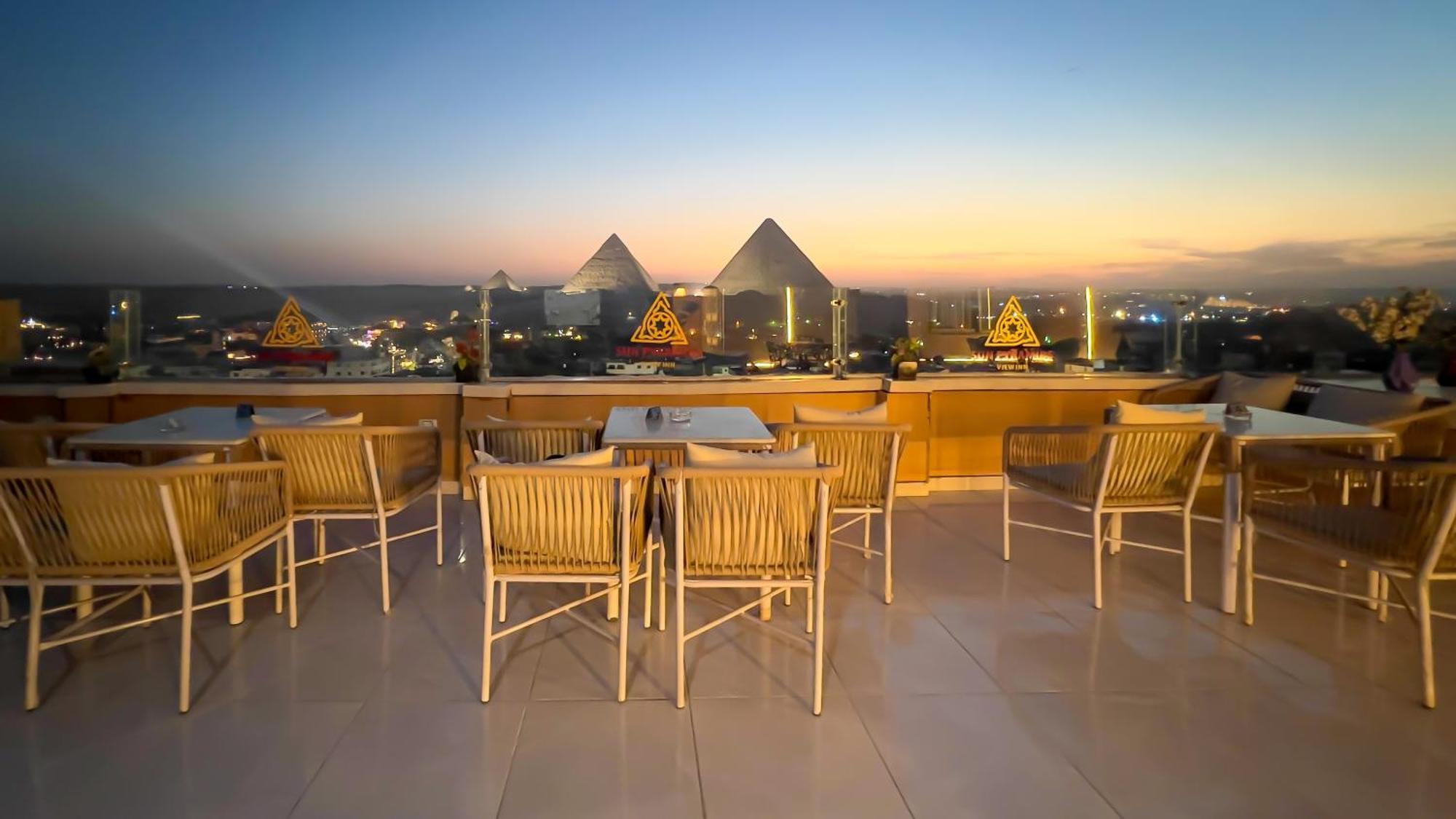 Luxury Panoramic Pyramids & Jacuzzi Inn Cairo Ngoại thất bức ảnh