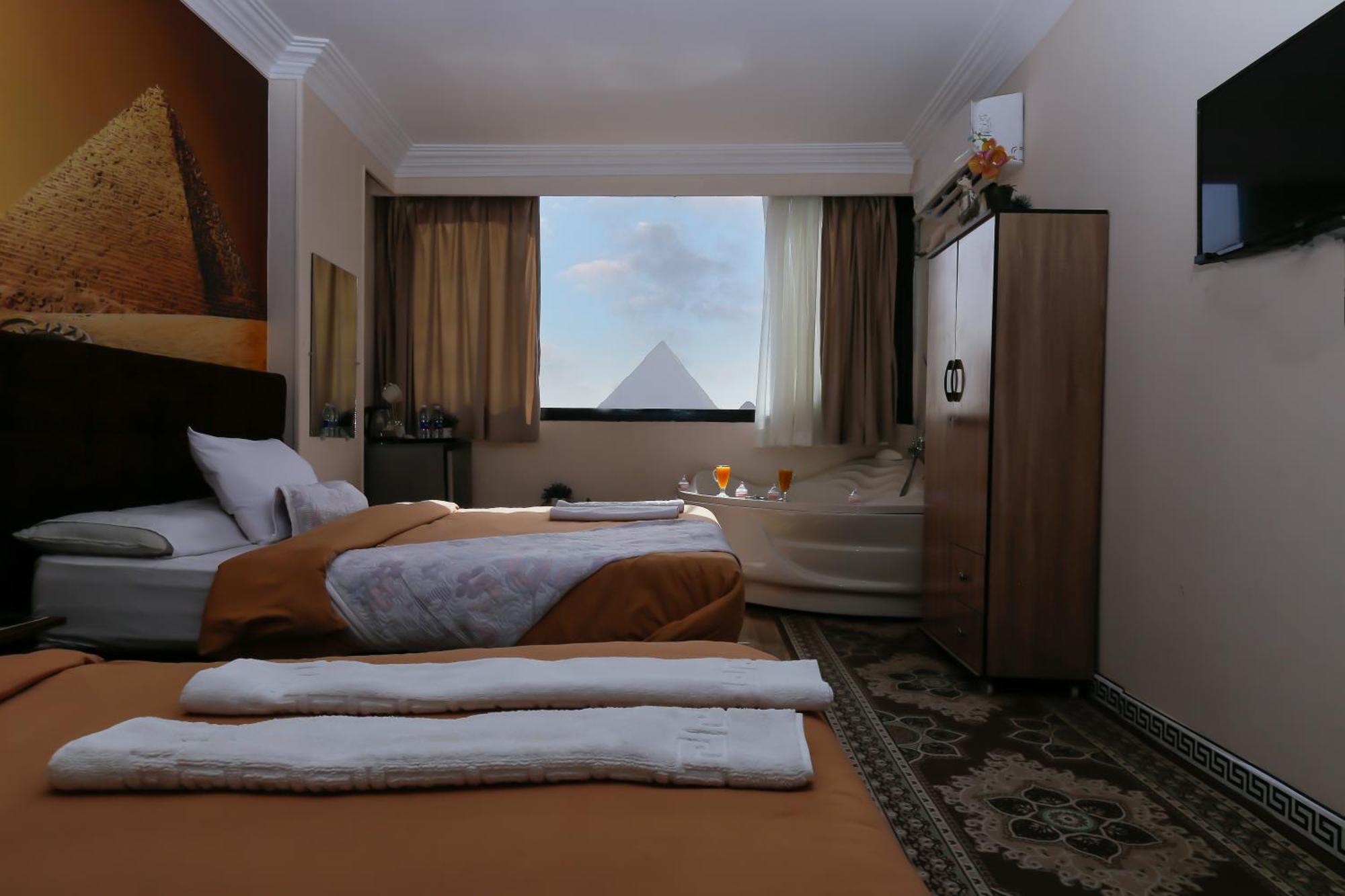 Luxury Panoramic Pyramids & Jacuzzi Inn Cairo Ngoại thất bức ảnh