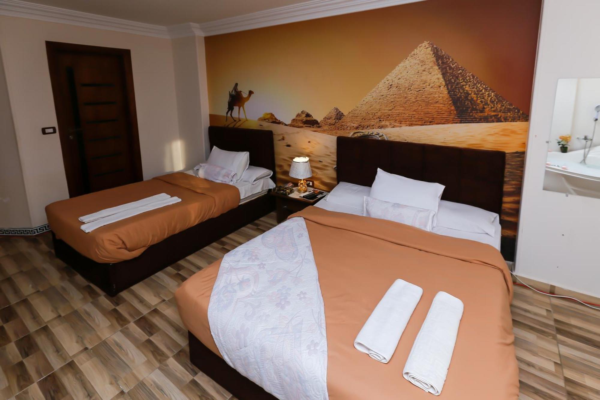 Luxury Panoramic Pyramids & Jacuzzi Inn Cairo Ngoại thất bức ảnh